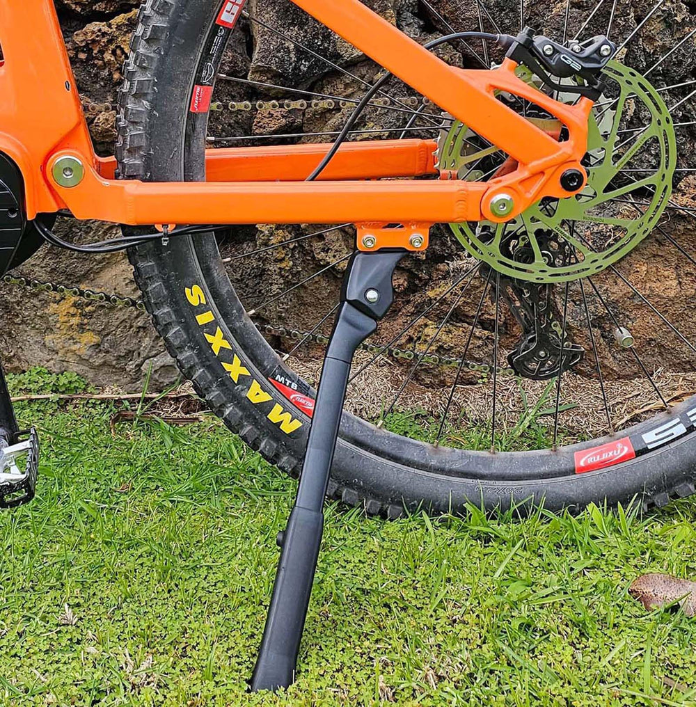Dewier included bolts and hardware for straightforward rear-fork installation