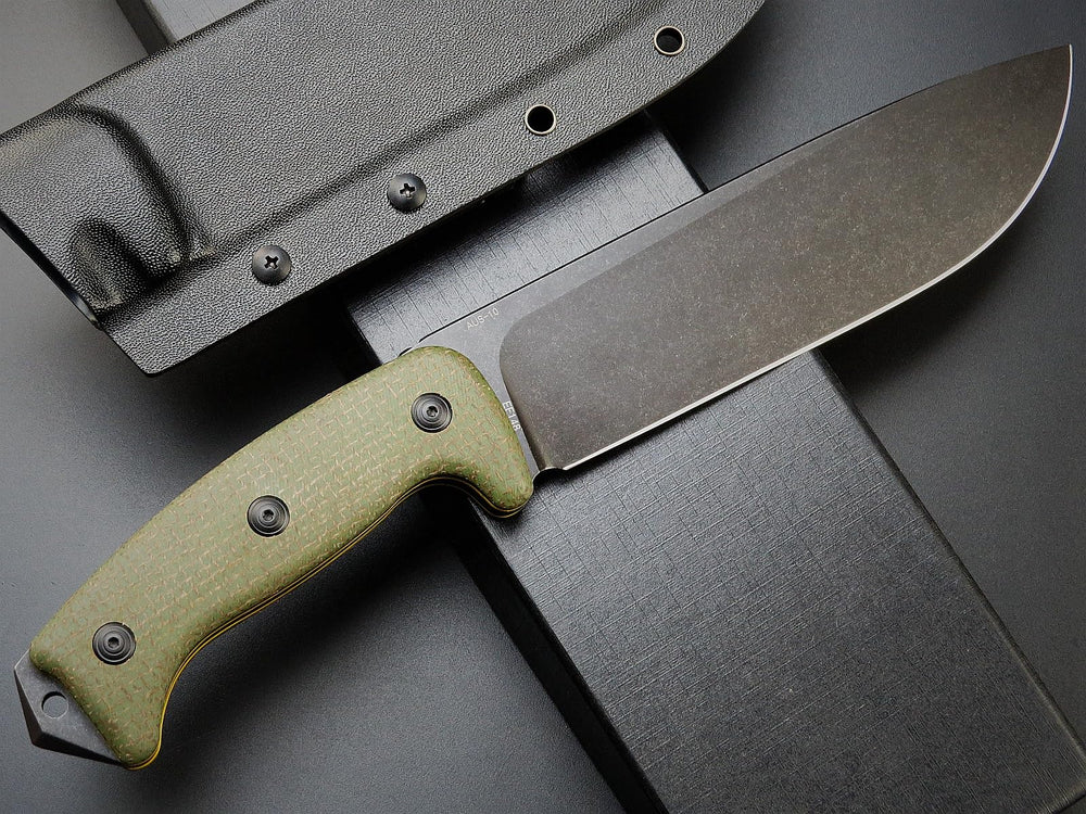 Eafengrow EF148 handle detail showing two-tone Micarta and G10 spacers for grip