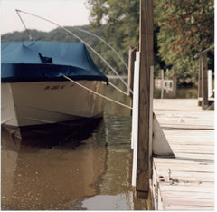 EasyFlex D-profile next to boat hull showing scale and prevention of hull scuffs