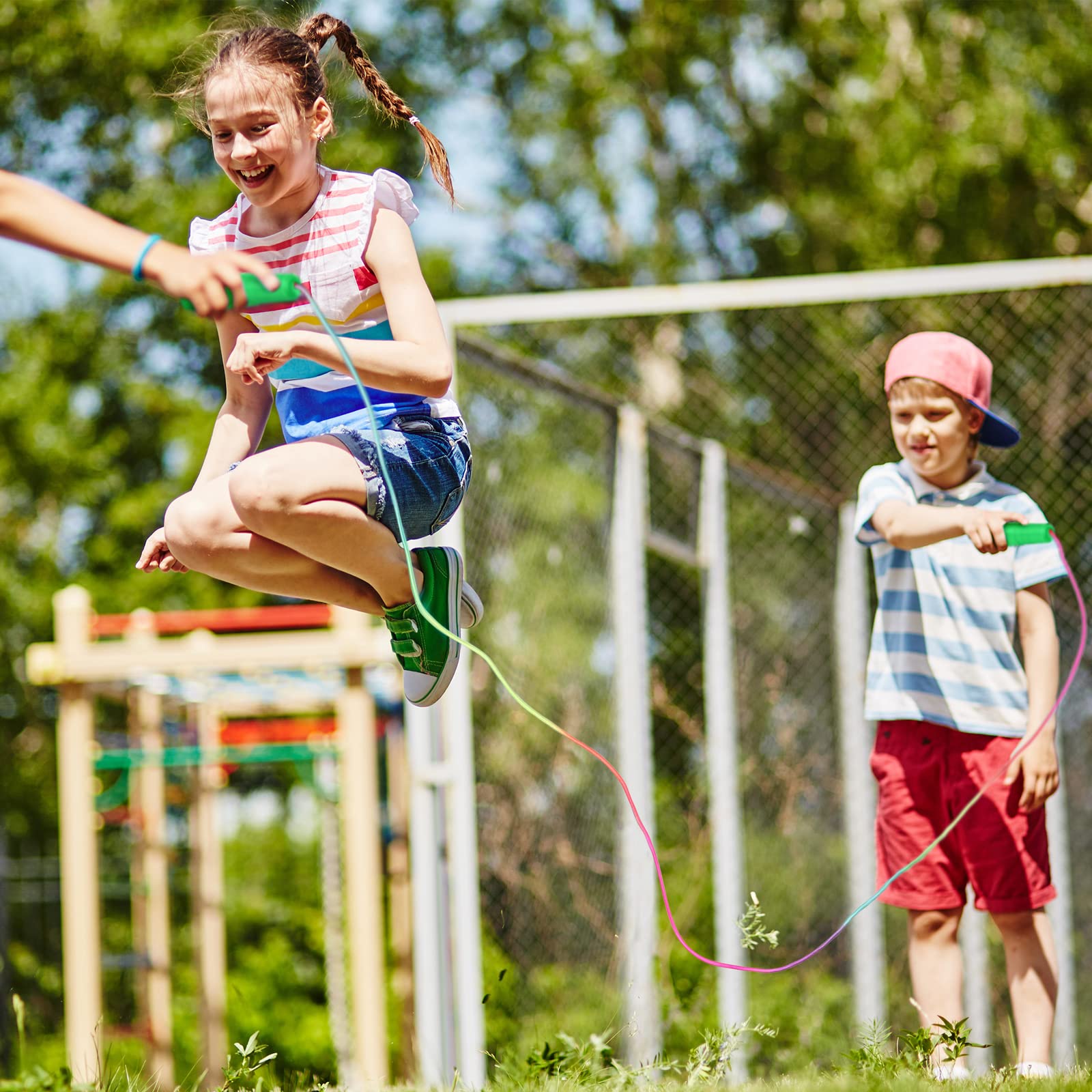 Elcoho group activity with ropes used as party favors and games