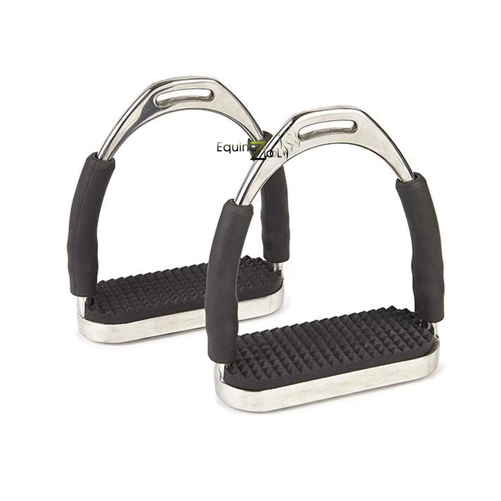 Equinez Tools stirrups on horse during outdoor ride demonstrating traction in real conditions benefit