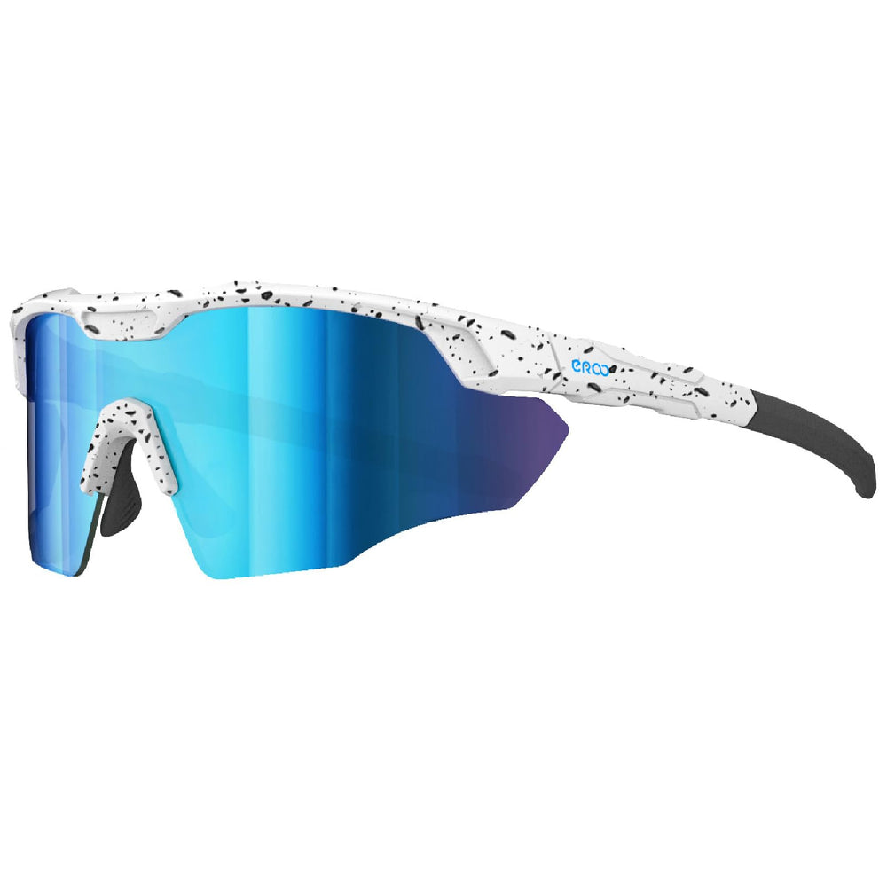ER00 S596 lifestyle outdoor shot on trail showing sporty style and protection