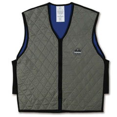 Ergodyne zipper closure detail emphasizing secure fit and quick on-off benefit