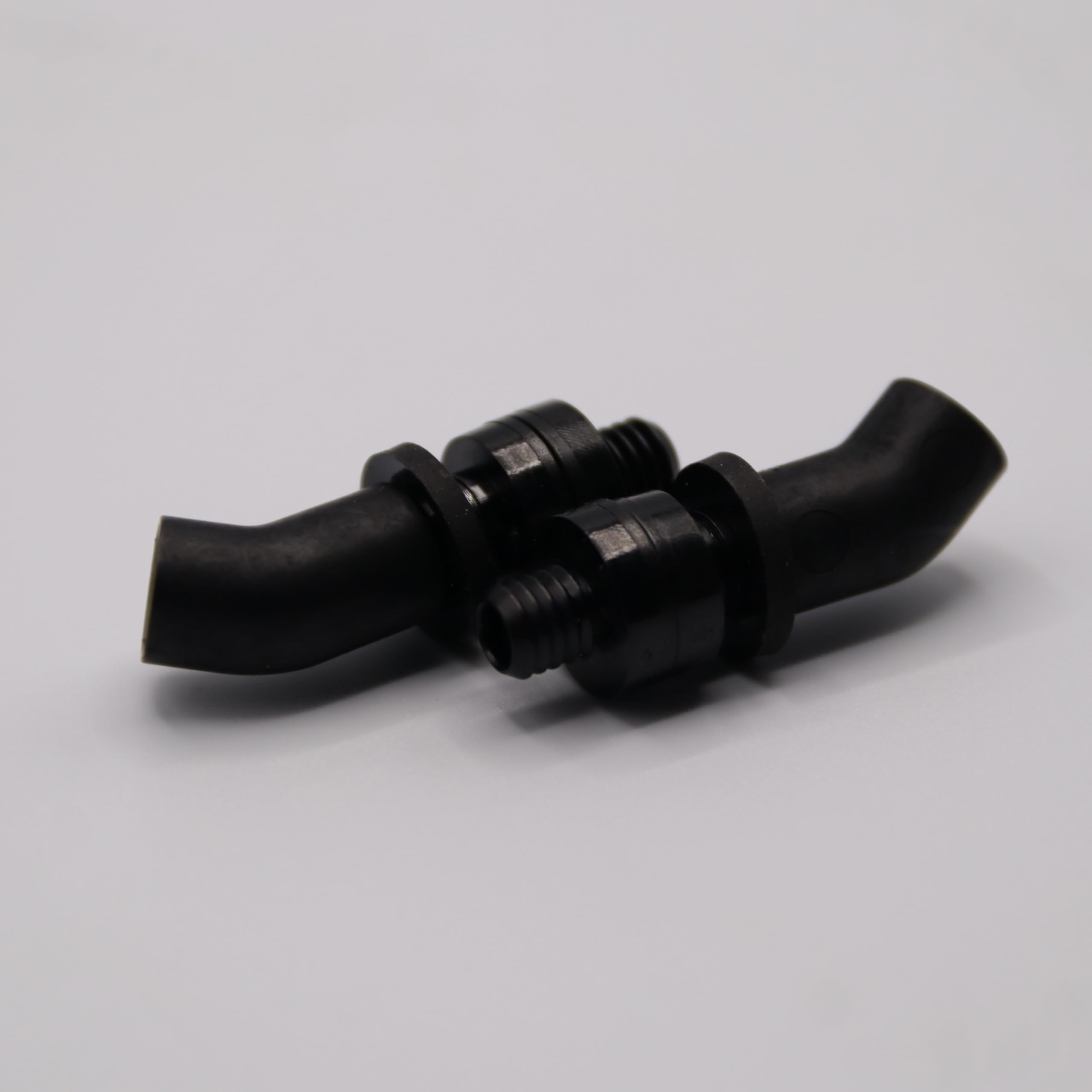 ExFog XT magnetic tubing connection illustrating quick release and flexibility
