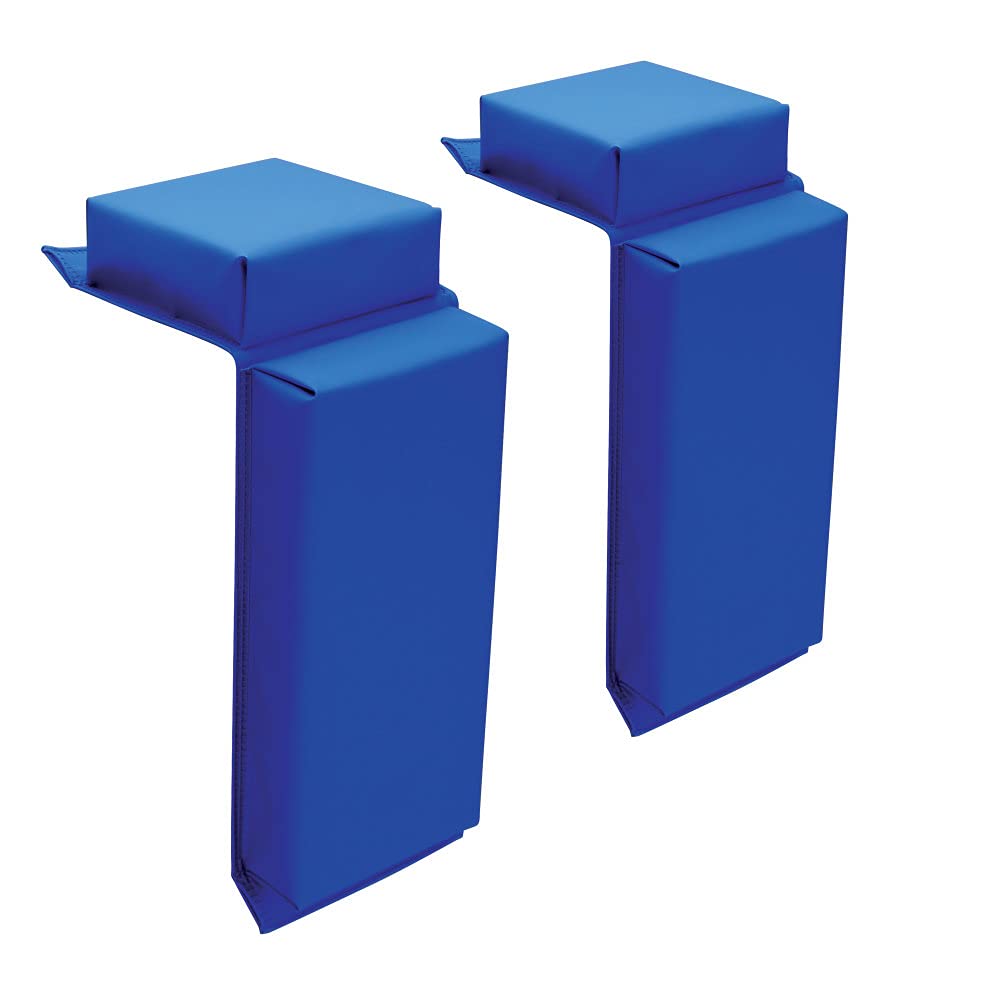 Extreme Max fender close-up of seams and polycarbonate grommet for durability