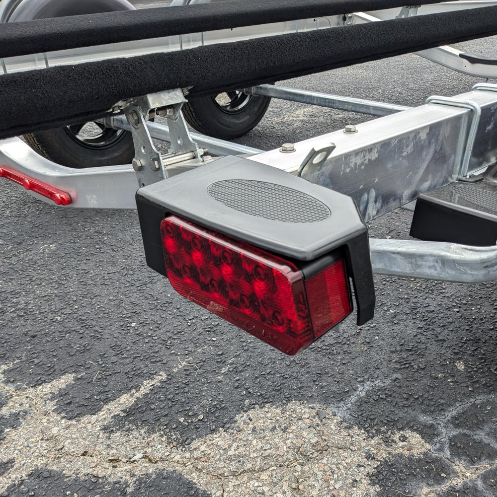 EZ Loader taillight molded 2-way plug and separate ground wire for easy wiring