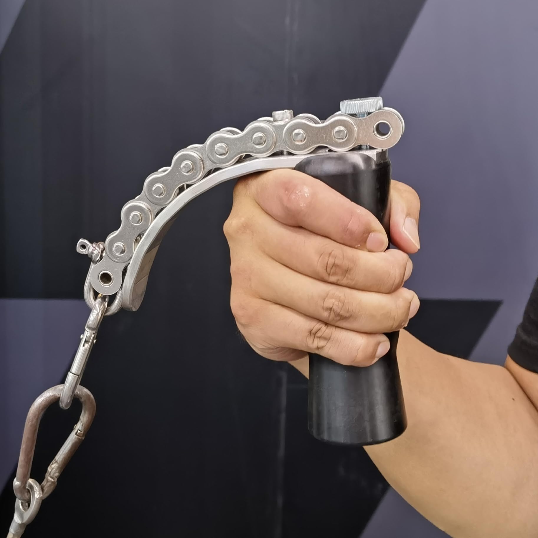 FITTERGEAR close-up of grip knurling for secure hold and reduced slippage