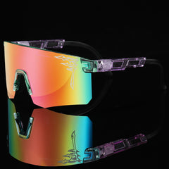 FIXEROS close-up of polycarbonate lens highlighting polarized glare reduction