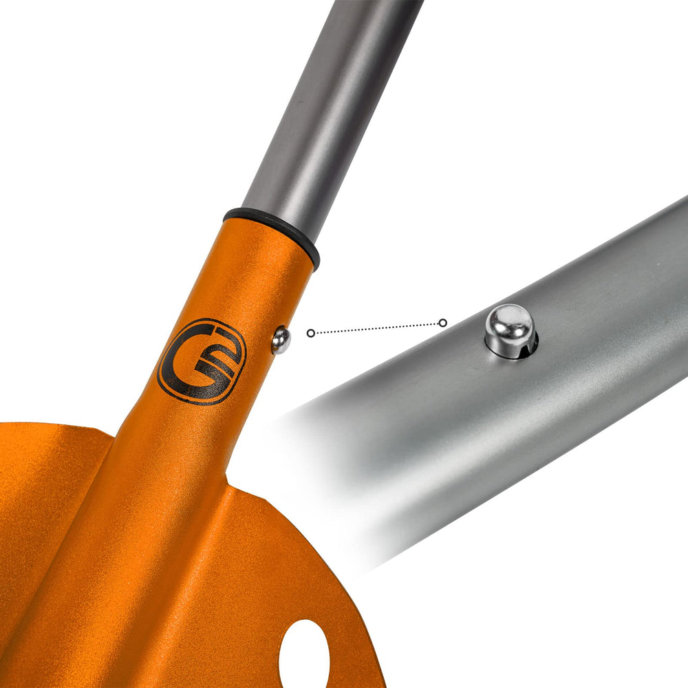 G2 fully extended shovel in snow demonstrating reach and leverage