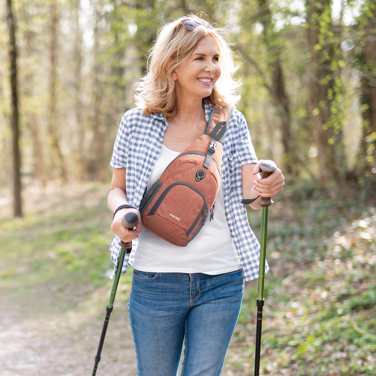 G4Free sling in travel setting highlighting security and everyday versatility