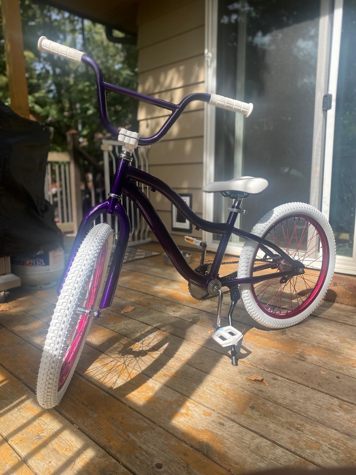 Generic brand handlebar beside small bike frame showing scale and suitability for kids