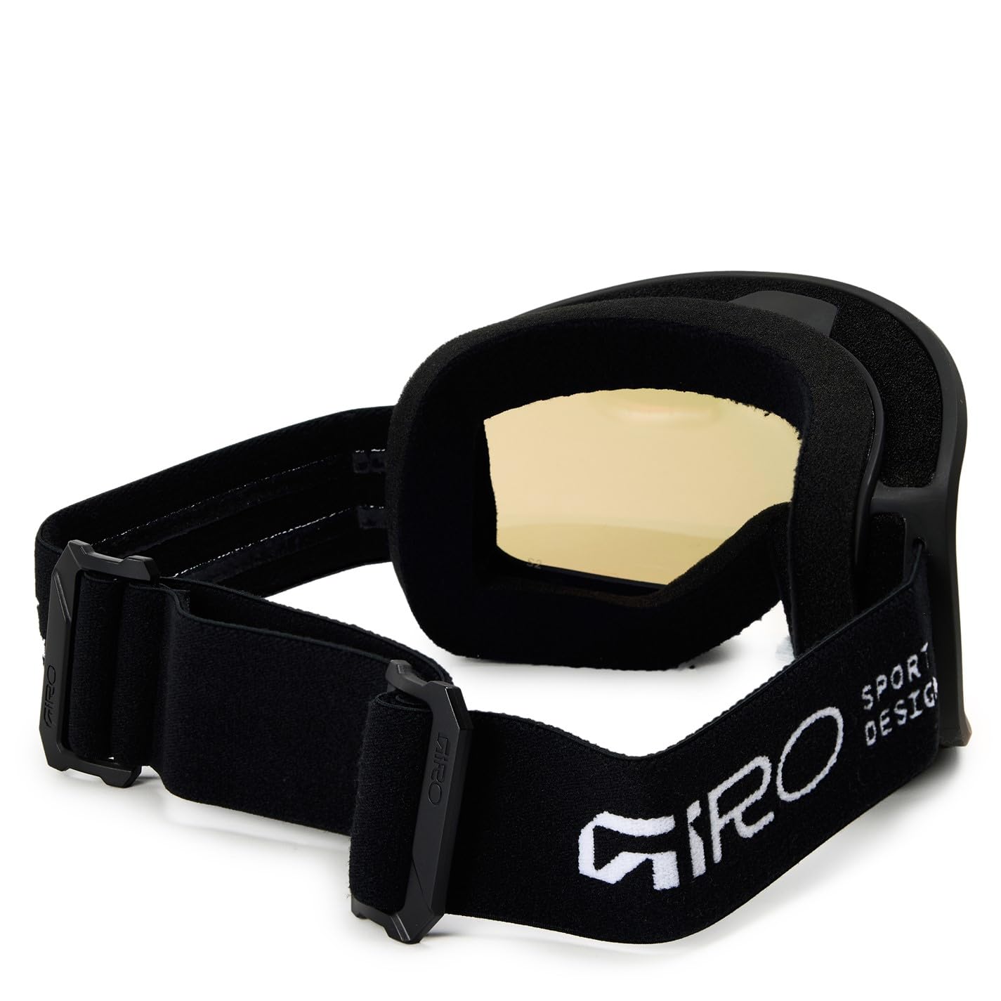 Giro Cruz lens close-up Amber Scarlet highlighting optics and anti-fog benefit