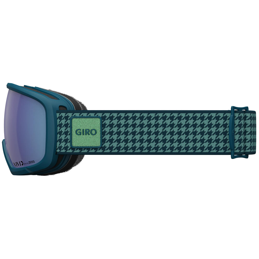 Giro Millie VIVID Royal lens close-up highlighting enhanced contrast