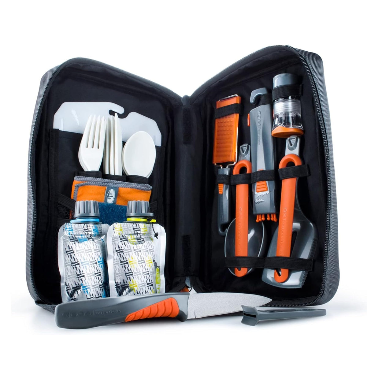 GSI Outdoors front case closed showing compact storage benefit