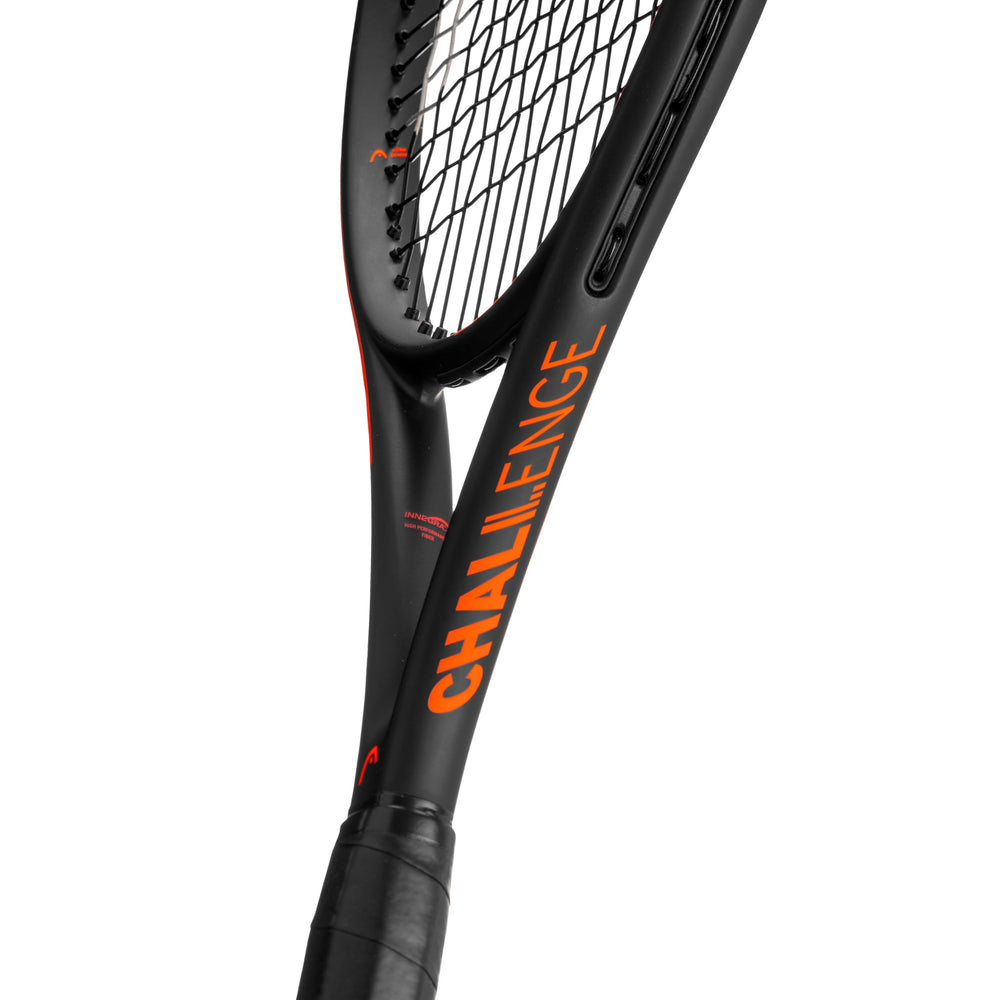 HEAD handle grip photo showing cushioned grip for comfortable control