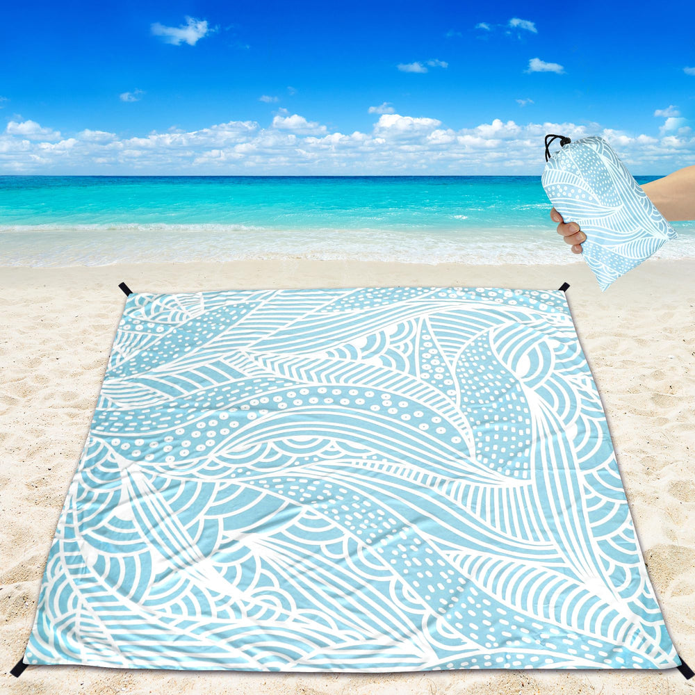 HIHOHO lifestyle picnic at sunset showing vibrant design and relaxed use