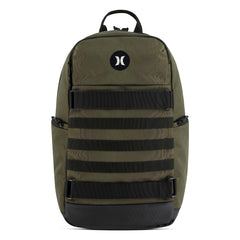 Hurley front view showing pockets and skateboard straps for versatile carry