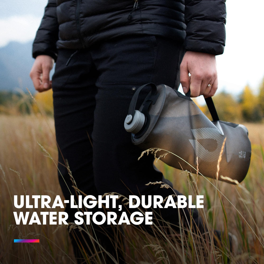 HydraPak Seeker 42mm threaded cap close-up enabling filter compatibility