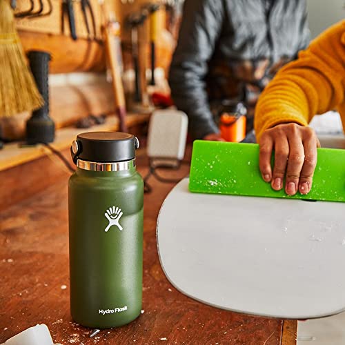 Hydro Flask Color Last powder coat close-up showing slip-resistant grip