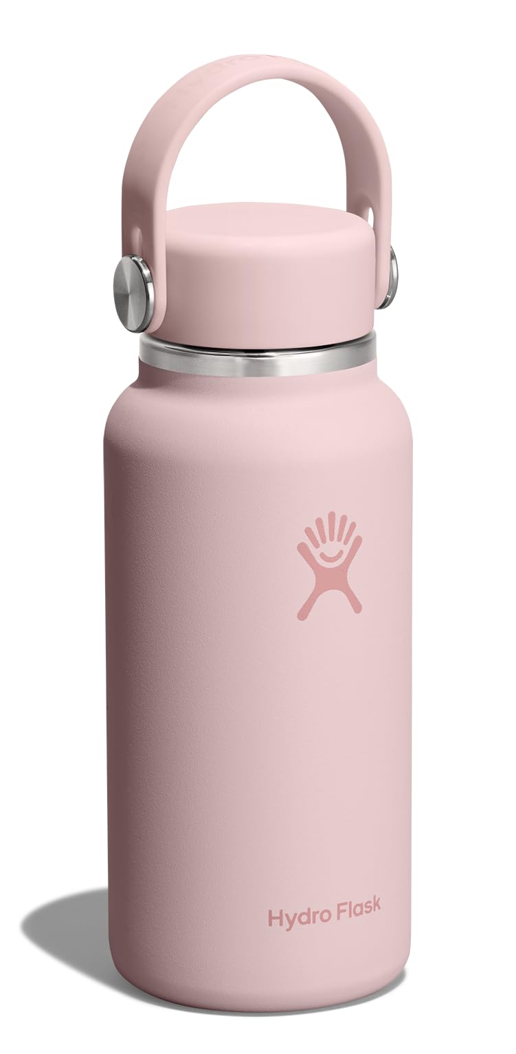 Hydro Flask cap detail with removable strap illustrating secure leakproof closure