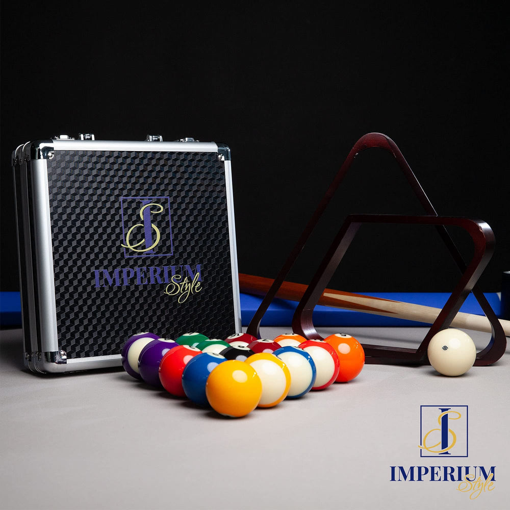 Imperium Style case interior storage detail keeping balls secure and organized