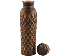 IND MADE copper bottle front view showing clean shape and capacity benefits