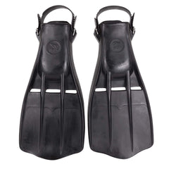 IST front view of fins showing durable rubber and secure fit benefit