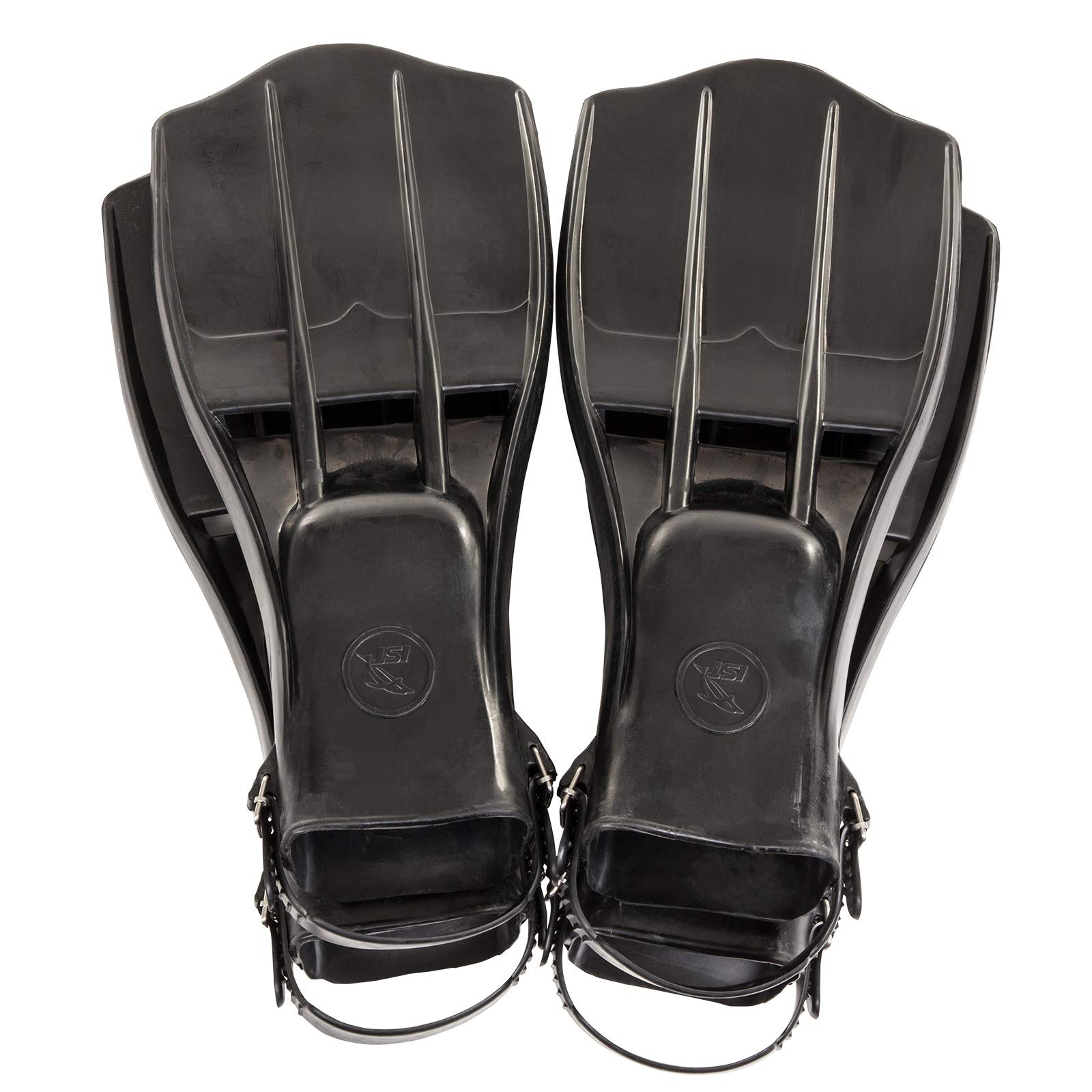 IST blade grooves detail demonstrating water channeling for stronger kicks