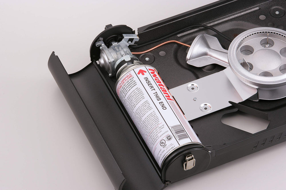 Iwatani control knobs and igniter view demonstrating simple operation and quick start