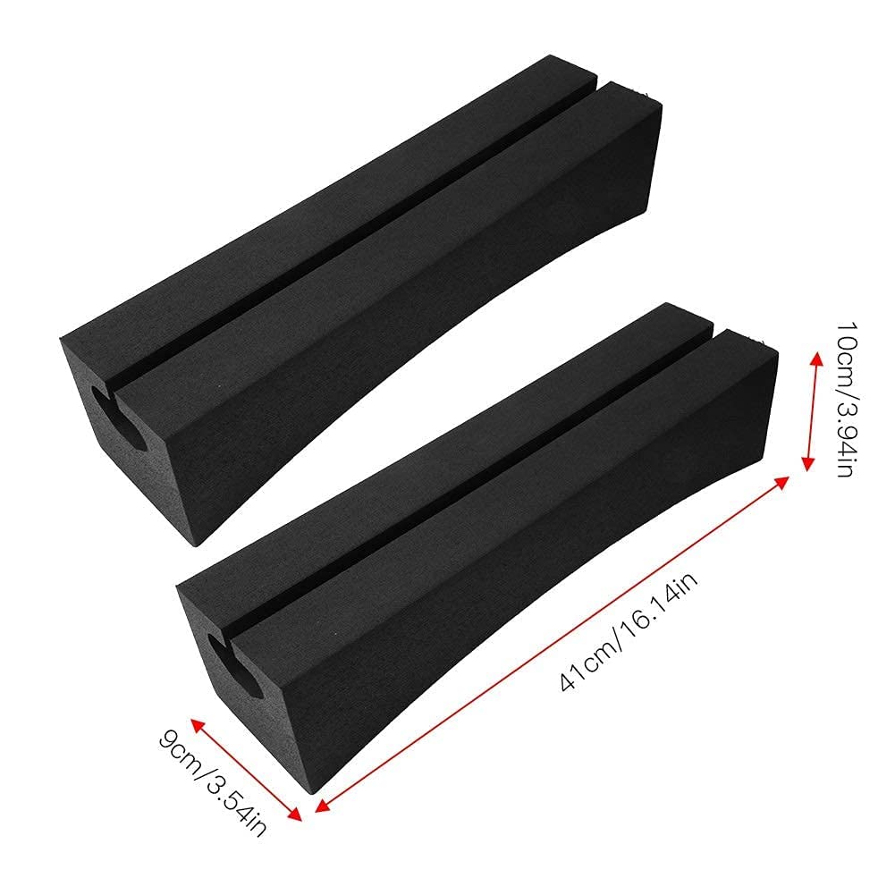 Jadeshay roof pads holding a kayak showing stable load carriage