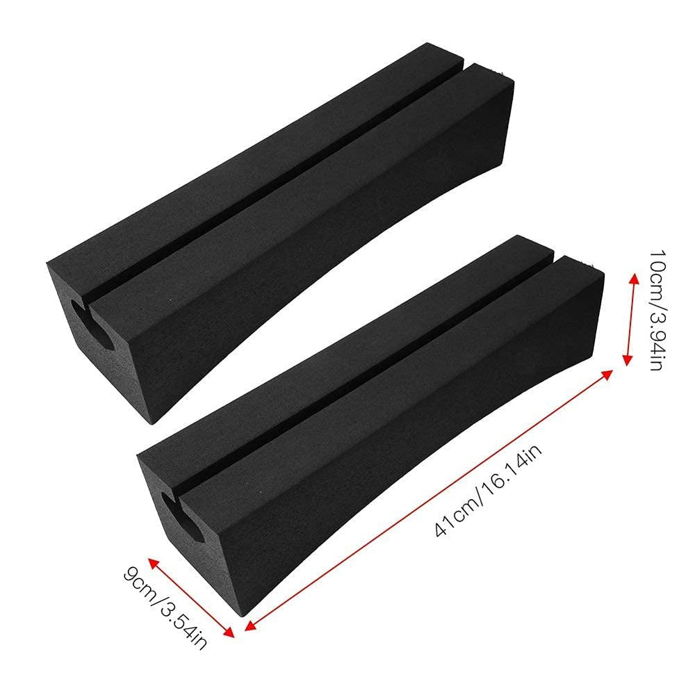 Jadeshay roof pads holding a kayak showing stable load carriage