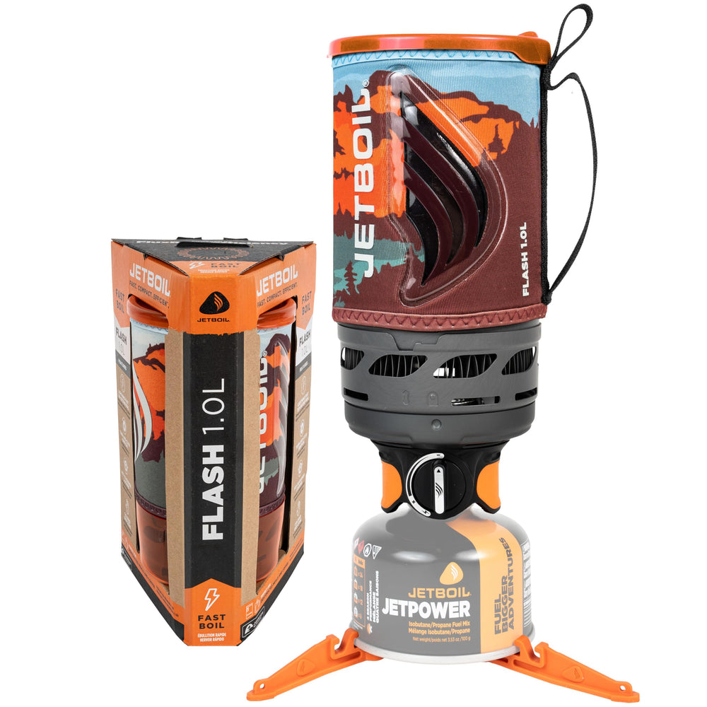 Jetboil Flash front profile showing compact stove and 1.0L cook cup, perfect for fast meals