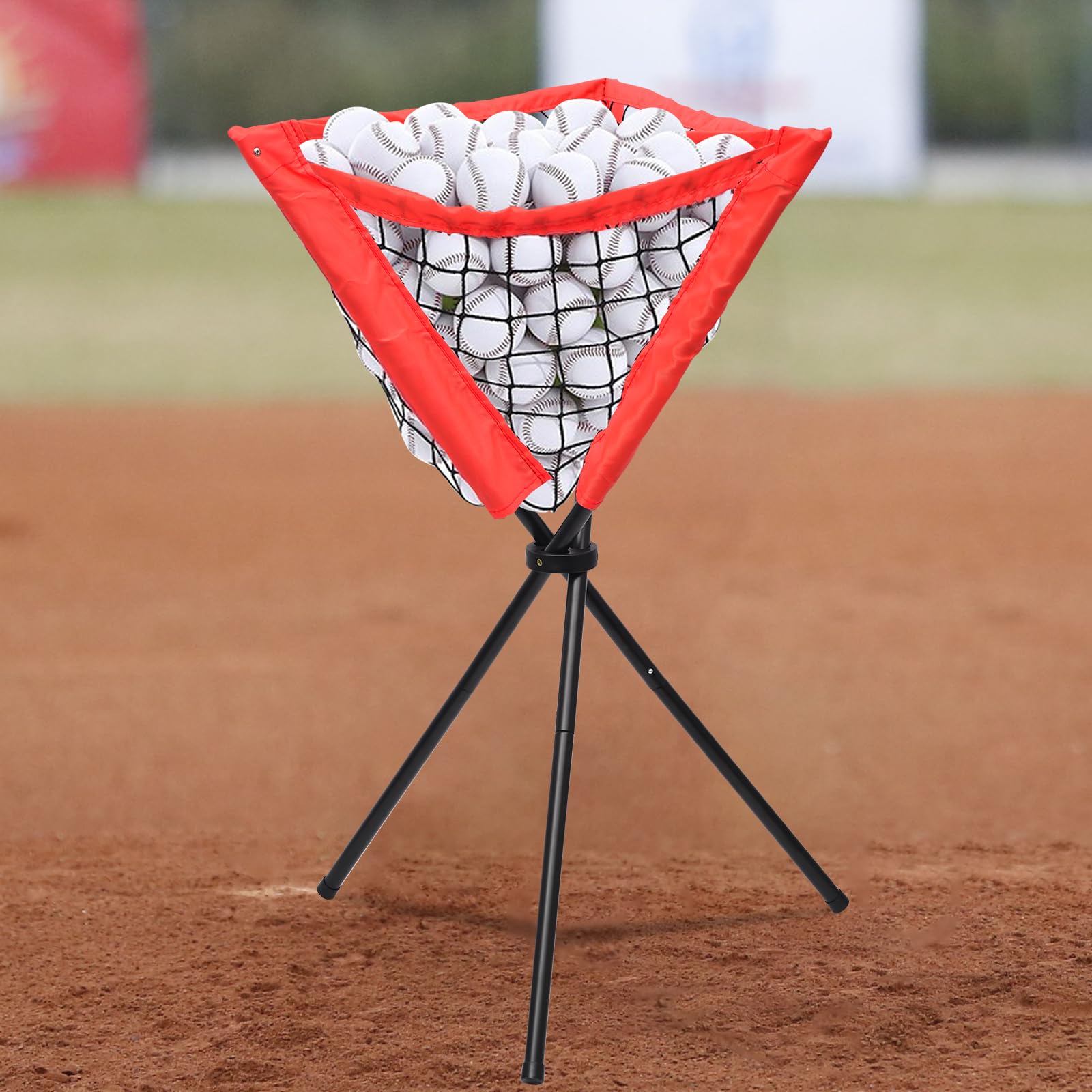 JETOLAKQ lifestyle shot of a coach collecting balls improving practice flow