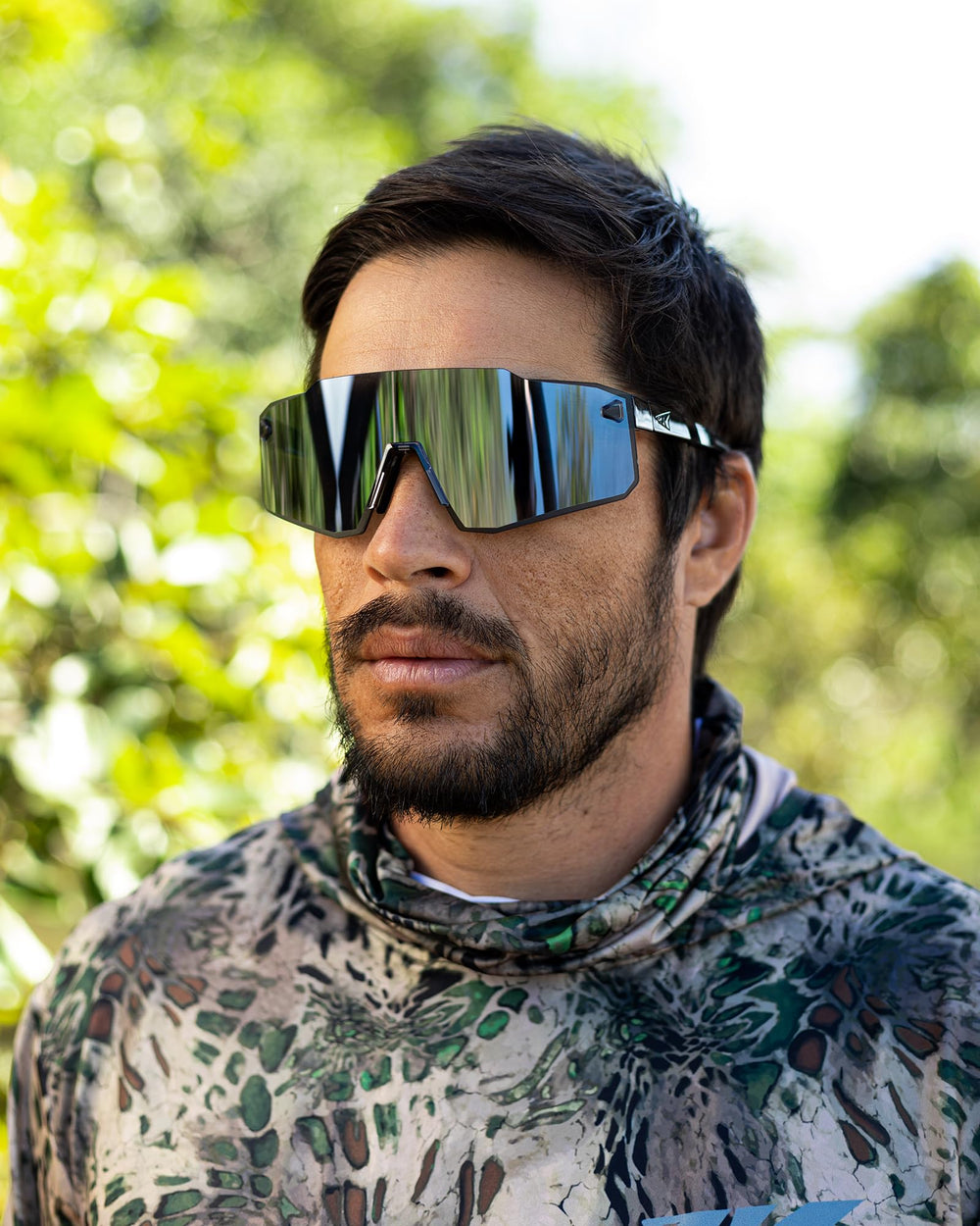 KastKing lens close-up highlighting PuriVex coating that repels water and dirt
