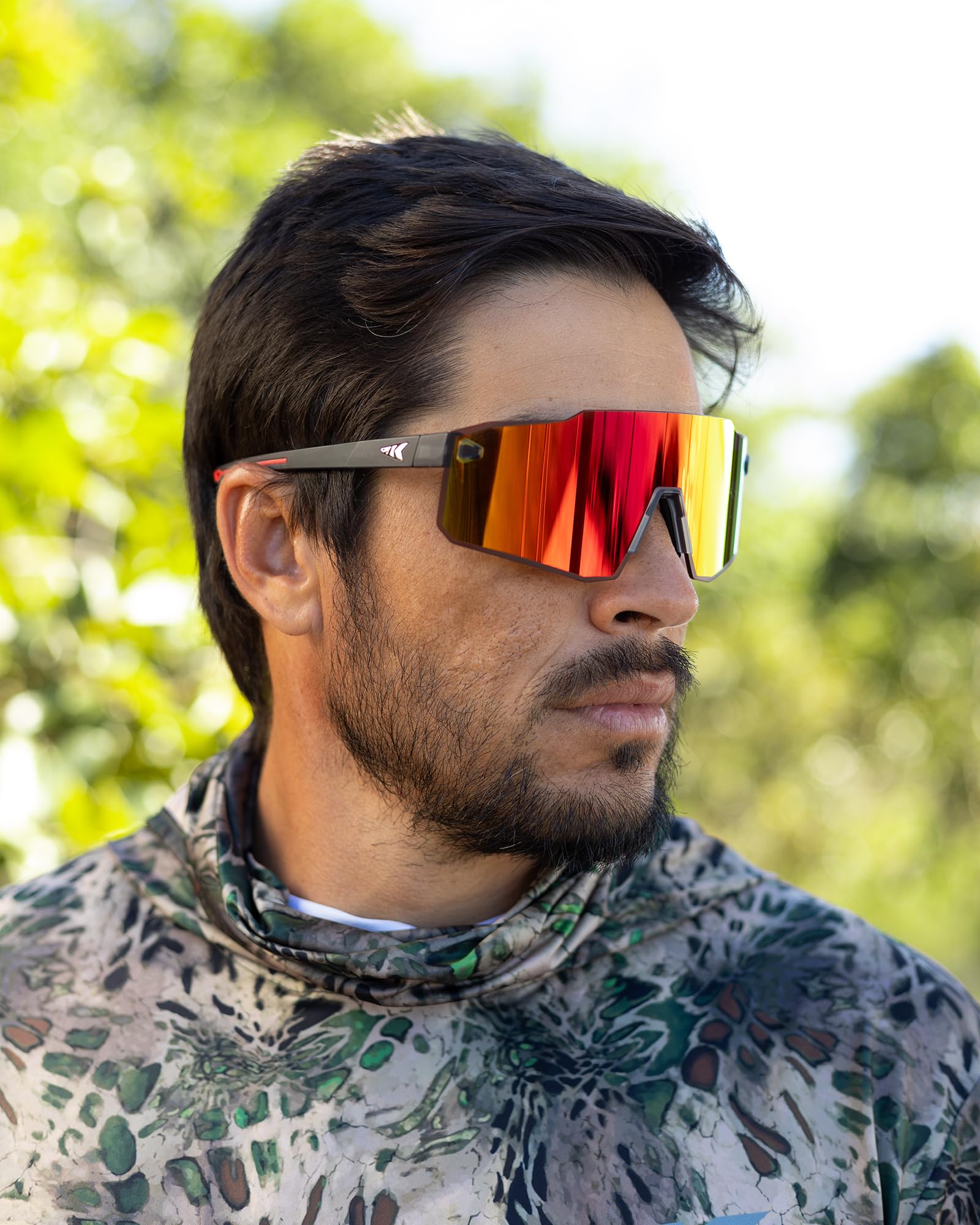KastKing Etowah side profile highlighting lightweight Grilamid temples for comfort