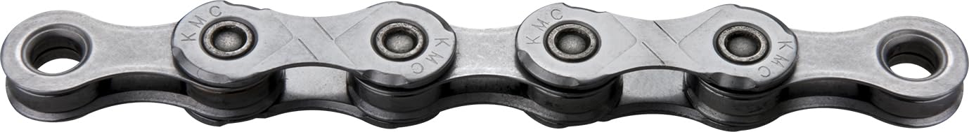 KMC X12 close-up of chamfered plates showing precision for smoother shifting