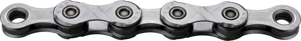 KMC X12 close-up of chamfered plates showing precision for smoother shifting