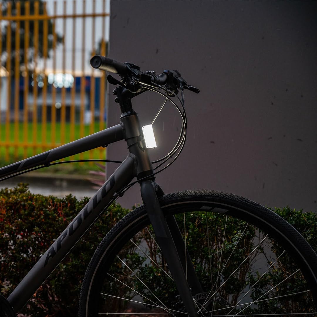 KNOG Mid Cobber USB integrated plug close-up for tool-free charging convenience