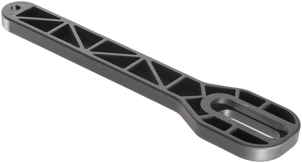 Close-up of Leupold wrench jaws fitting ring edges to prevent marring — Leupold precision