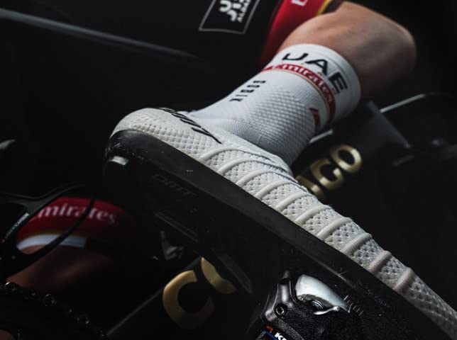 LOOK KEO Grip Notches on a bike in use highlighting reliable pedal connection