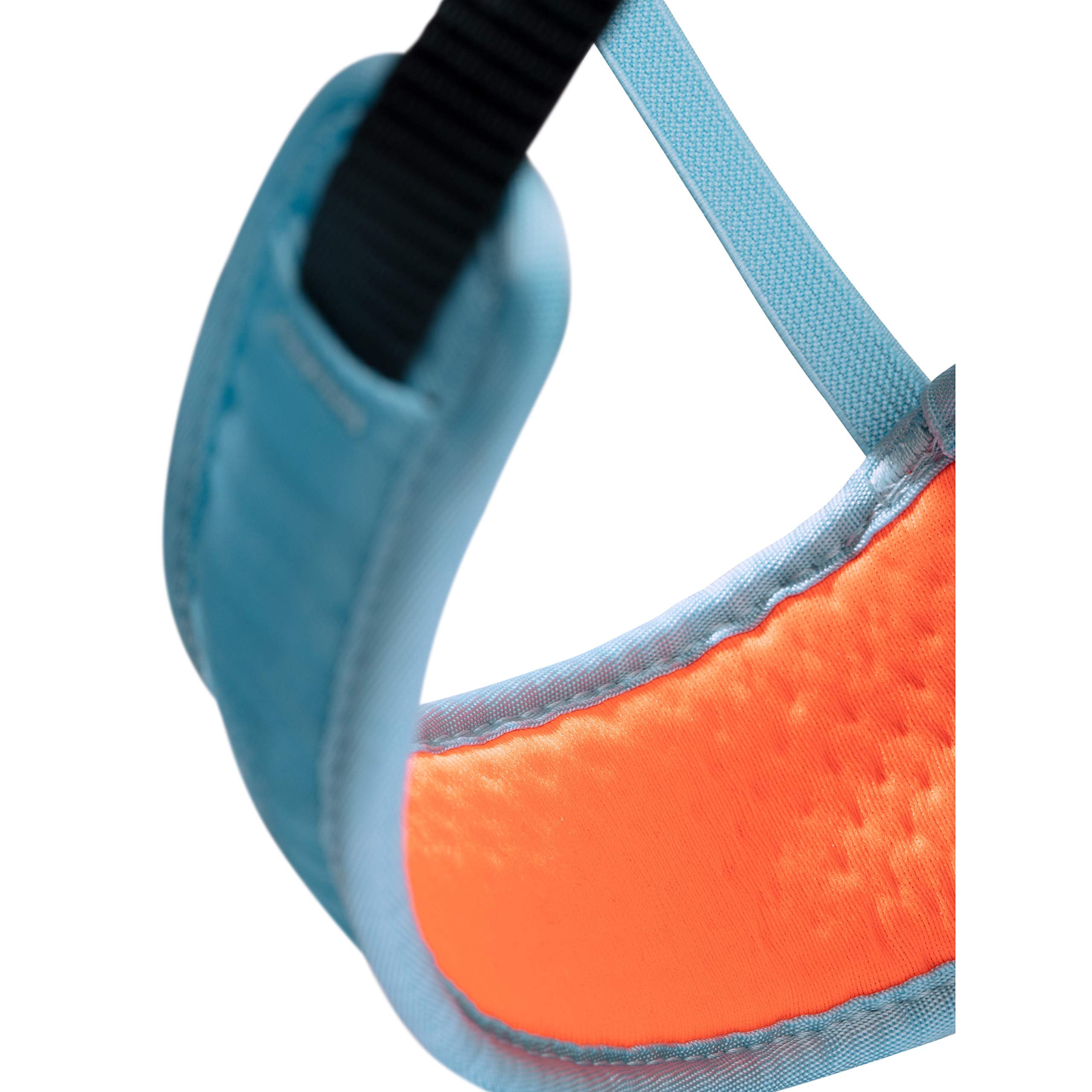 Mammut Ophir worn on outdoor rock demonstrating mobility and durability