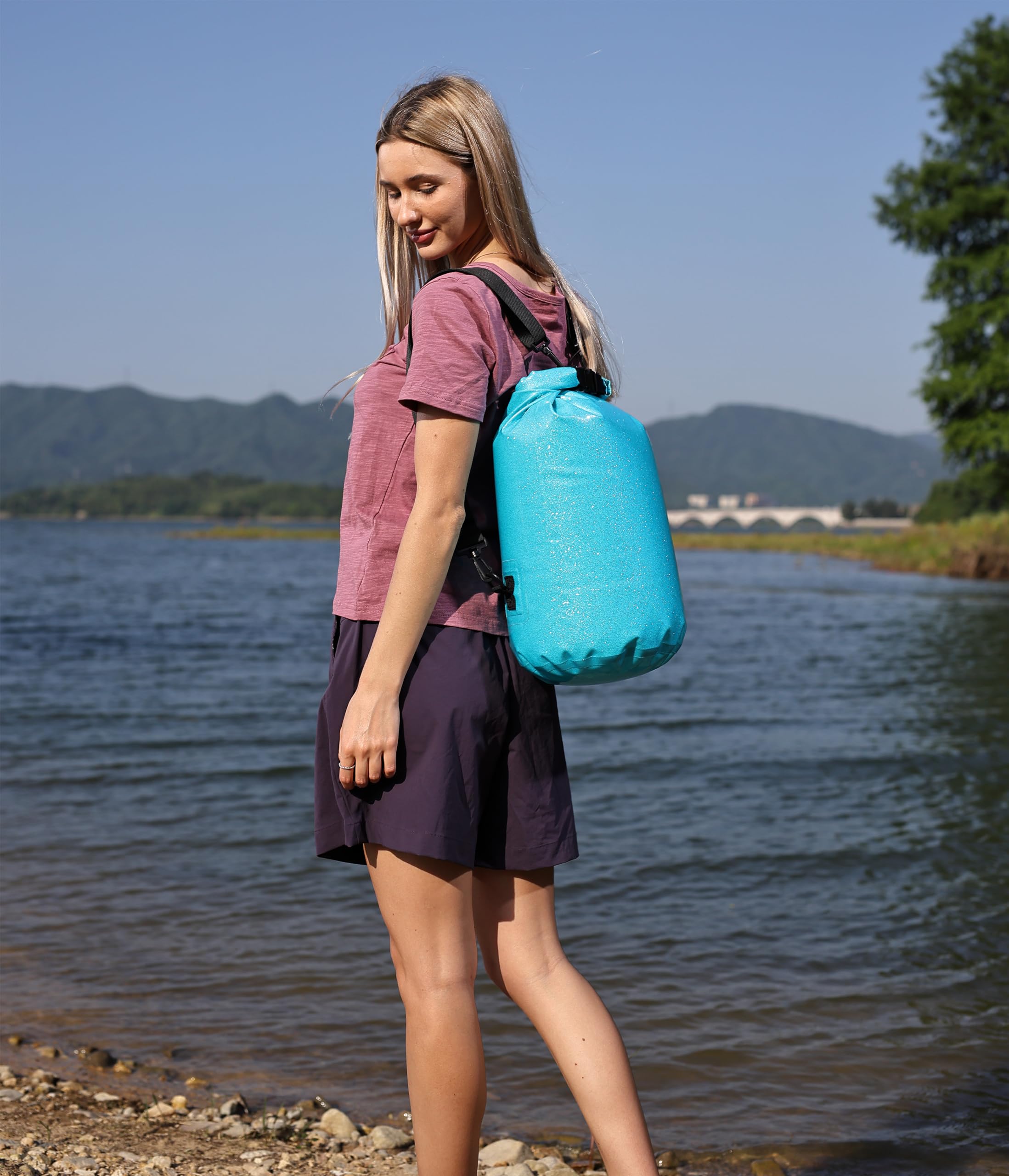 MARCHWAY padded backpack straps display for comfortable weight distribution on trails
