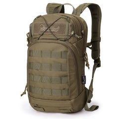 Mardingtop front view showing compact pockets and streamlined profile for easy carry
