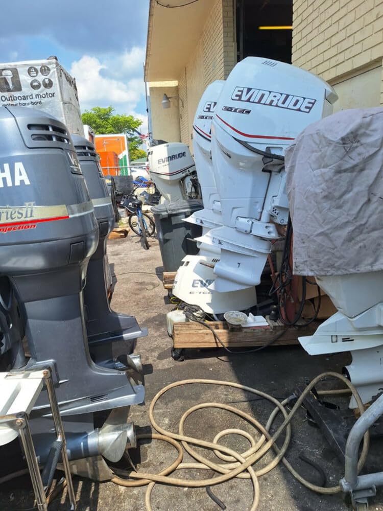 MARTYR CMDIVERA installed on a pleasurecraft showing corrosion-resistant alloy in use