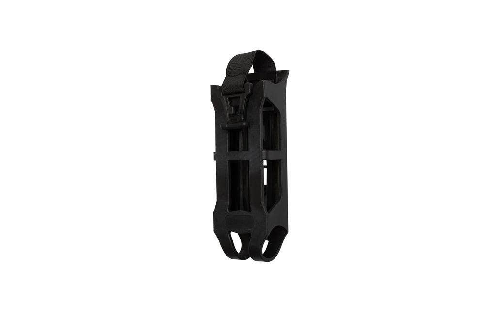 Master Lock close-up of hardened steel link showing durability benefit