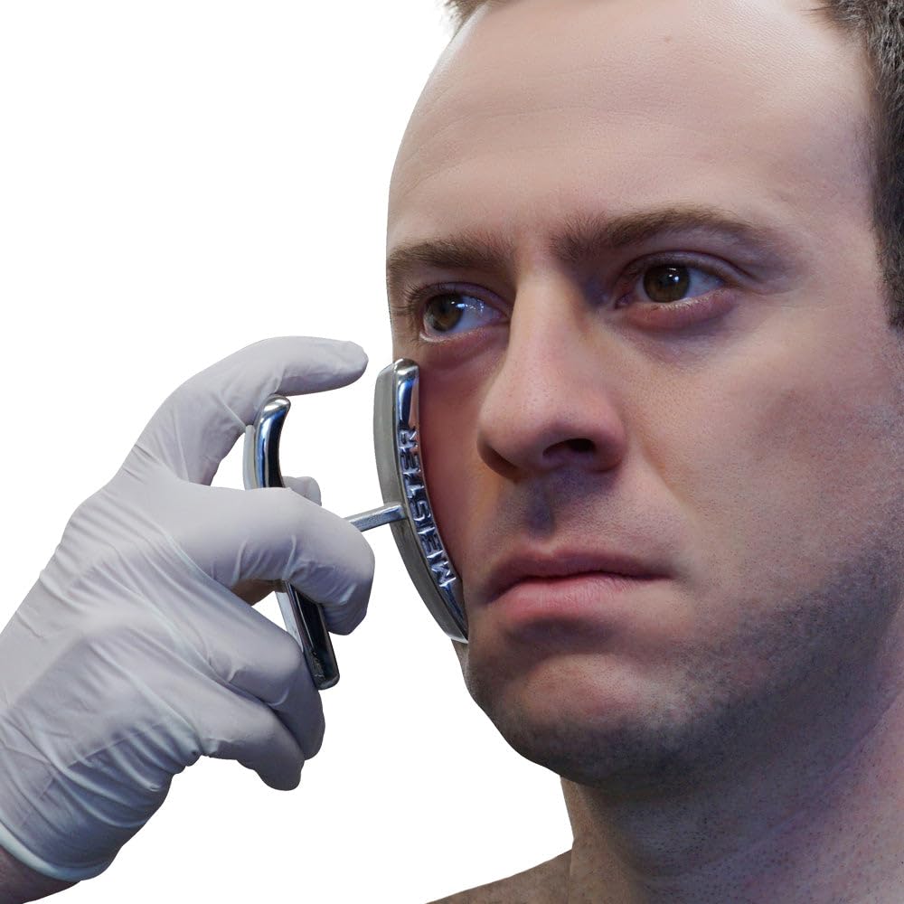 Meister Pro Cutman next to a ruler for size comparison to show coverage area and handling ease