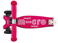 Micro Kickboard Maxi slip-resistant deck close-up showing secure footing