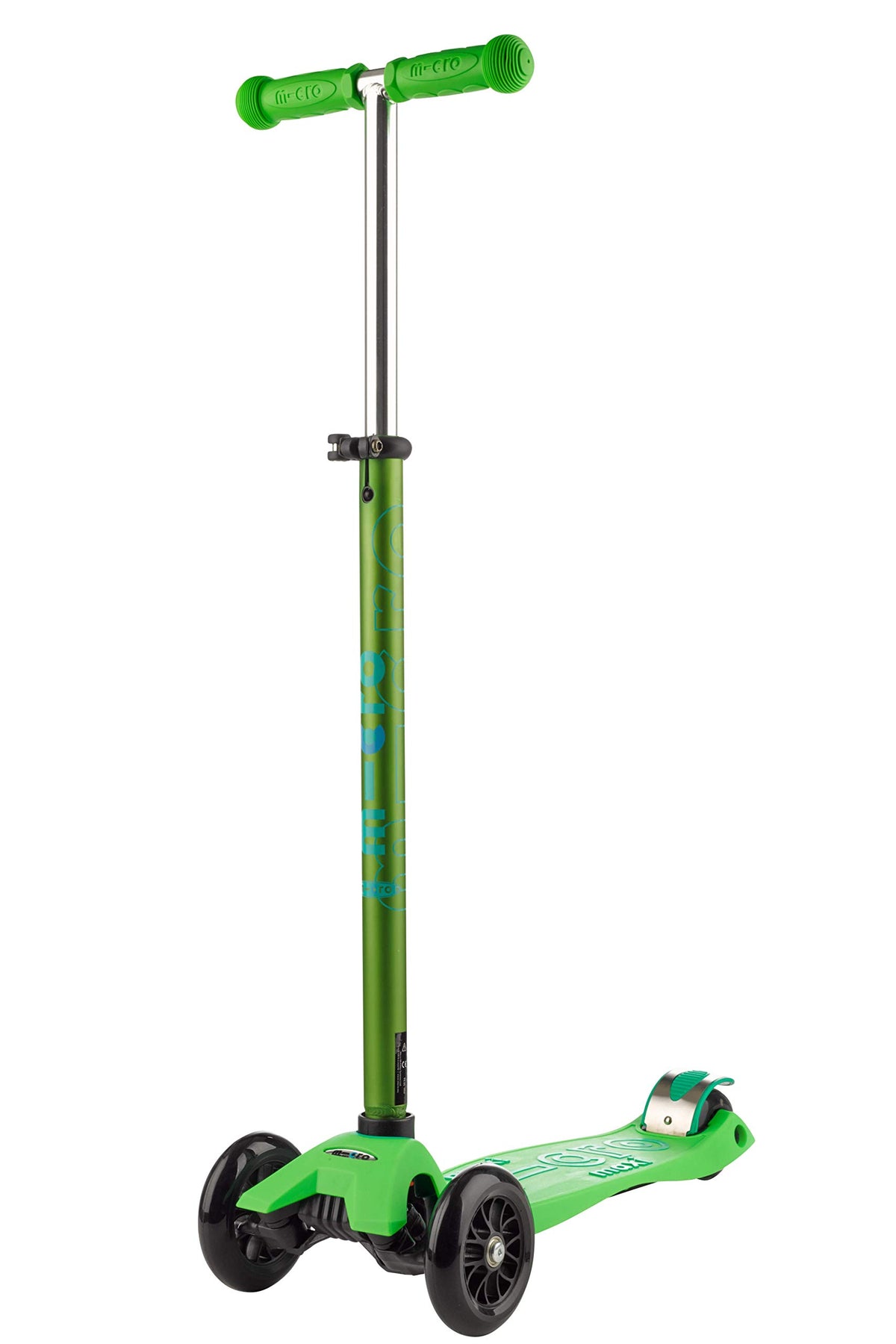 Micro Maxi front profile showing stable three-wheel stance and smooth ride