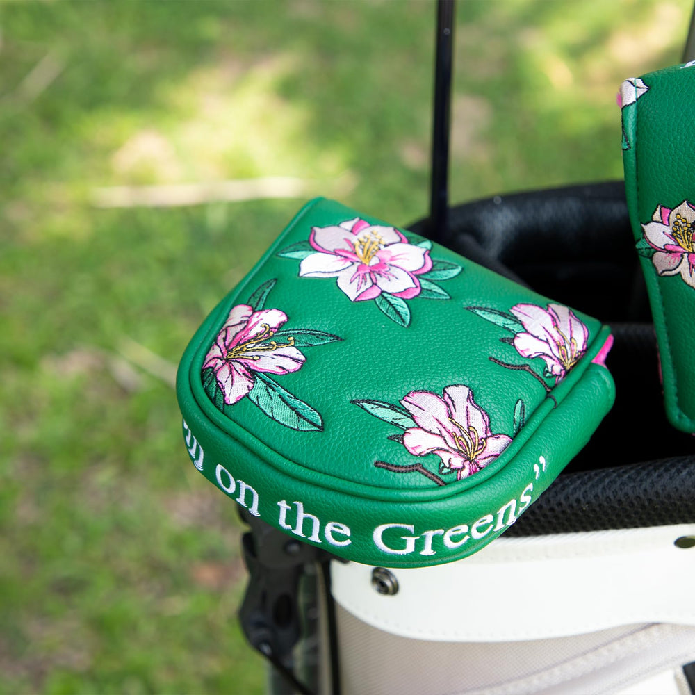 montela golf headcover seated in golf bag for tidy organization and protection