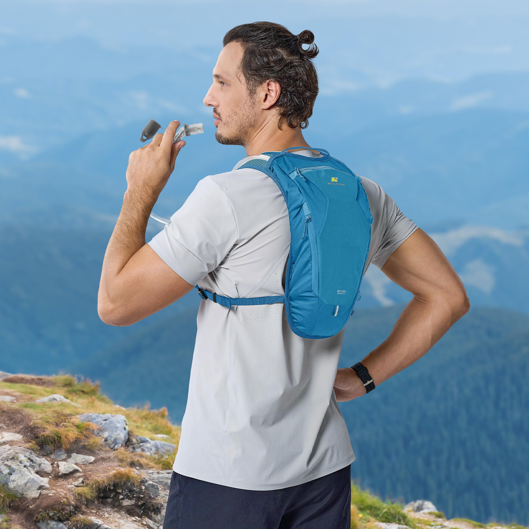 N NEVO RHINO adjustable straps and DURAFLEX buckles providing secure, low-bounce fit